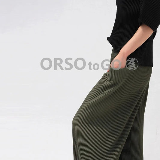 Pleated Straight-Leg Pants (Relaxed Edition)